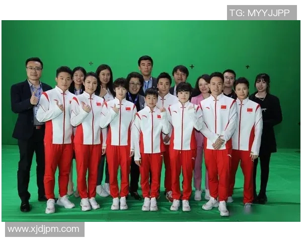 52位足球明星同框合影展现绿茵传奇瞬间与友谊的力量