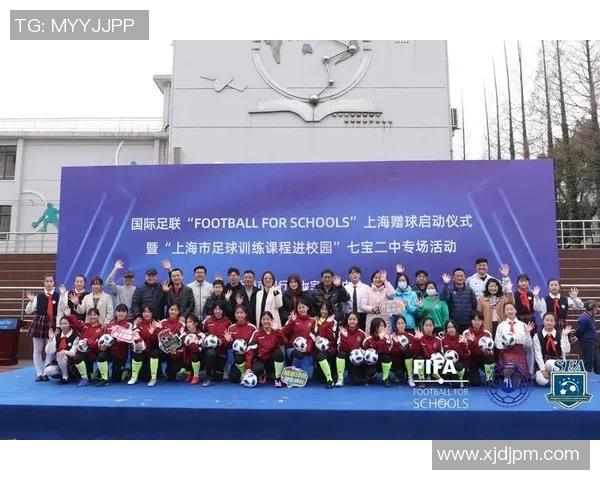 上海足球队在最新耐力排行榜中勇夺第一名引领足球界新风潮