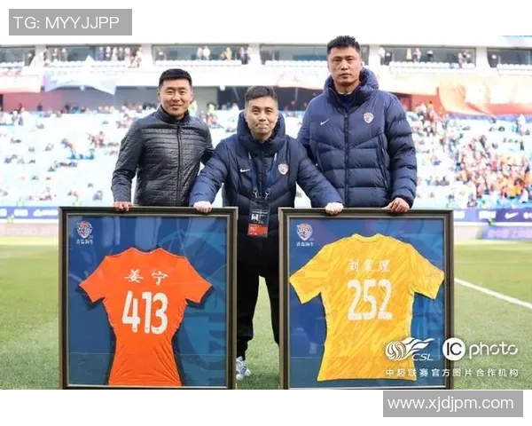 岁月无情足球明星的伤感回忆与荣耀时刻剪辑